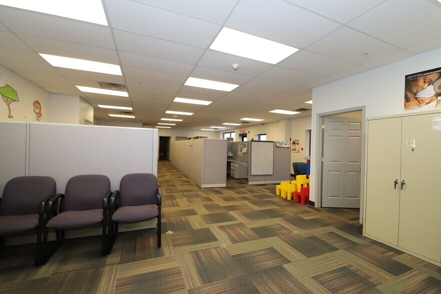 More Photos Of 2670-2672 W Ridge Rd, Greece Freestanding For Lease