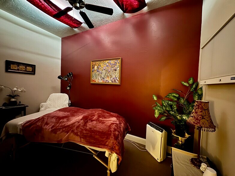 More Photos Of 2976 W Center St, Anderson Medical For Sale