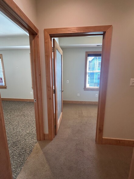 More Photos Of 7520 Main St, Sykesville Office For Lease