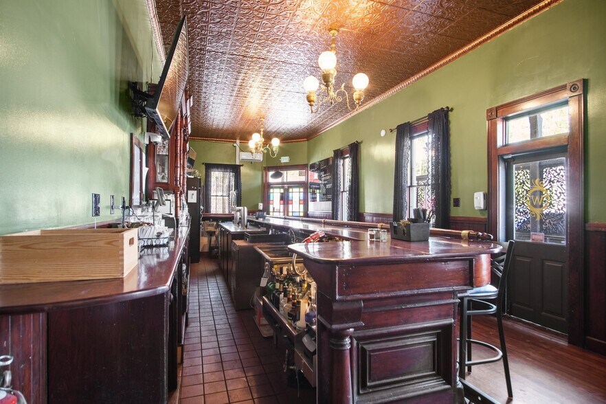 More Photos Of 18723 Main St, Jamestown General Retail For Sale