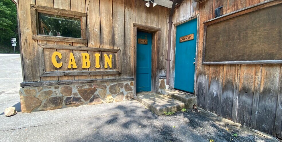 More Photos Of 15303 Midland Trl, Ansted Freestanding For Sale