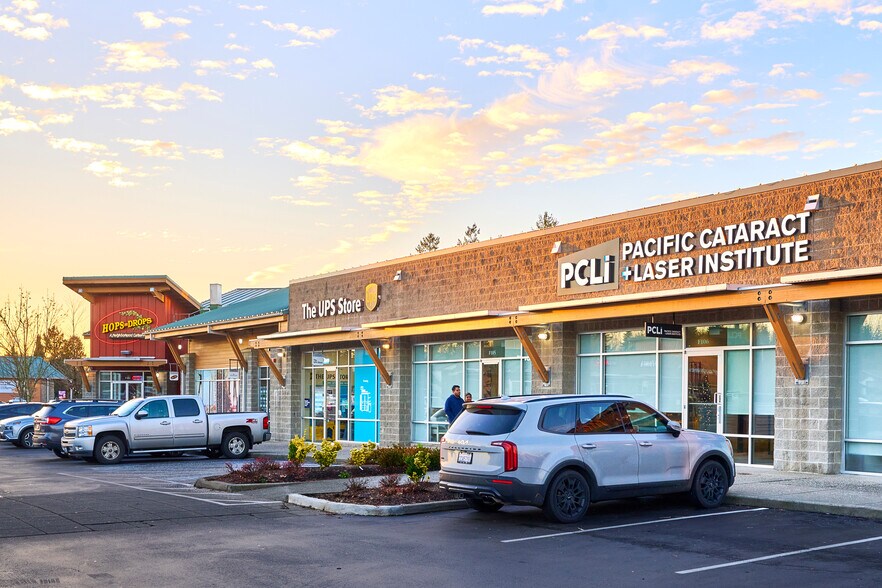 More Photos Of , Auburn General Retail For Sale