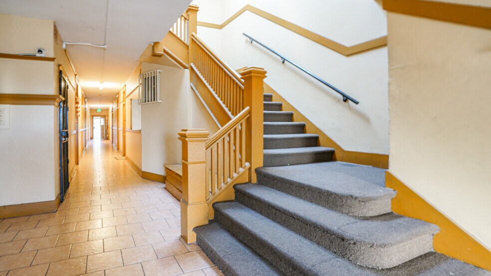 More Photos Of 1909 N BROADWAY, Los Angeles Apartments For Sale