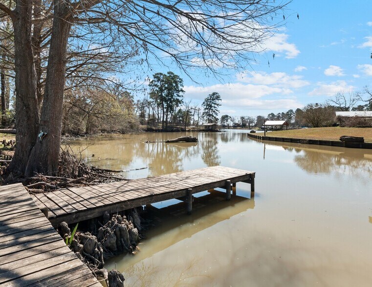 More Photos Of 6776 FM 356, Trinity Trailer Camper Park For Sale