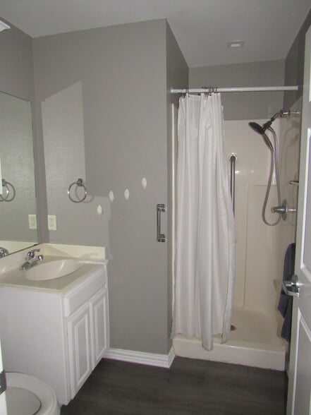 More Photos Of 4318 W Crawford St, Denison Assisted Living For Sale