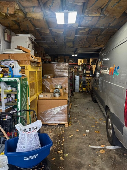 More Photos Of 229 S Waverly St, Yonkers Manufacturing For Sale