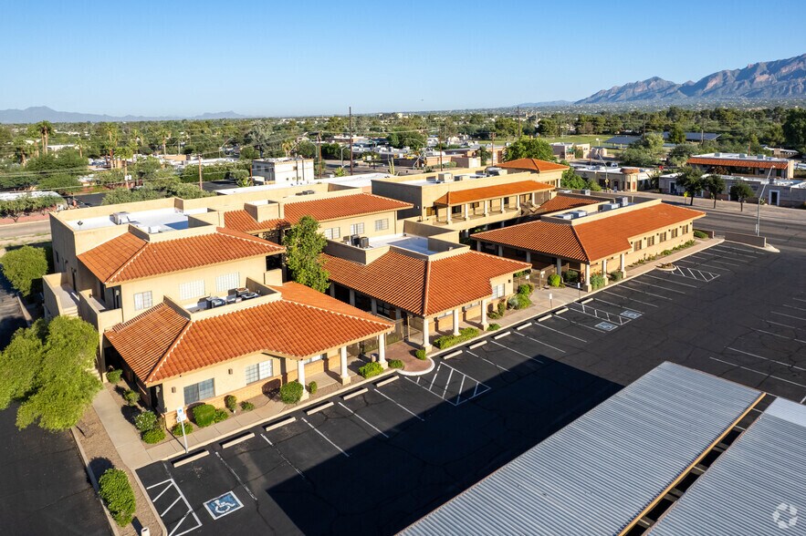 More Photos Of 5920 E Pima St, Tucson Unknown For Lease