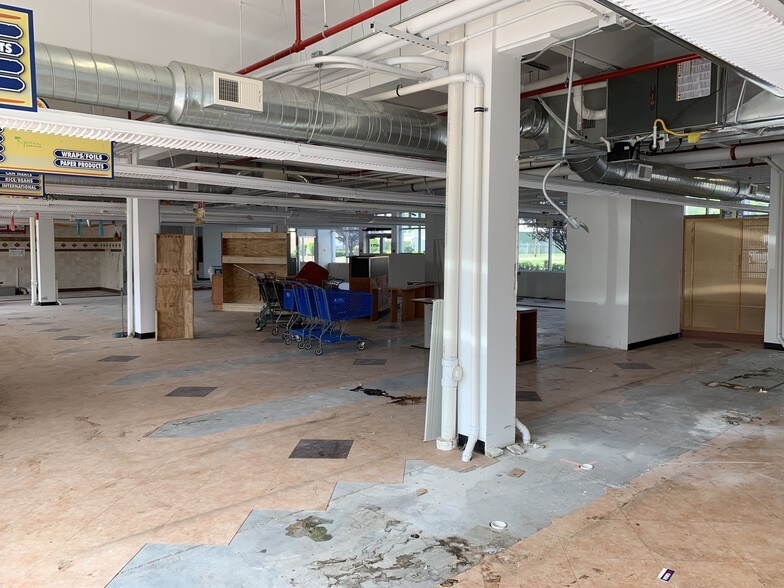 More Photos Of 727 Franklin Blvd, Somerset Apartments For Lease