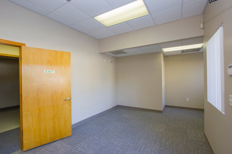 More Photos Of 26 Office Park Dr, Palm Coast Medical For Sale