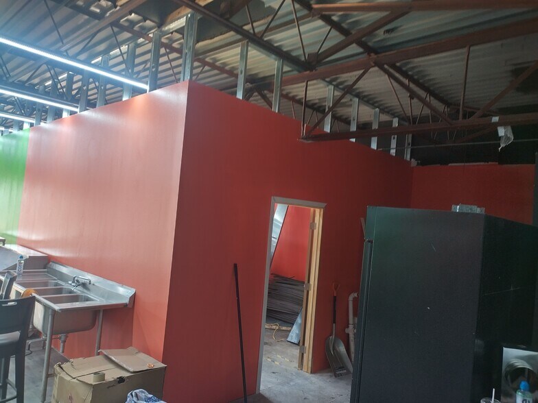 More Photos Of 2040-2070 W Spring Creek Pky, Plano Storefront For Lease