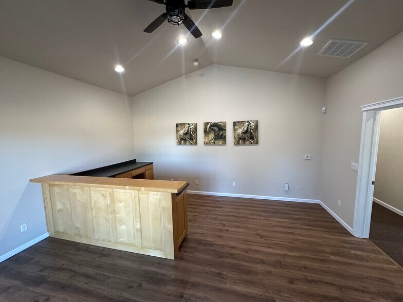 More Photos Of 24400 Old 44 Dr, Millville Flex For Sale
