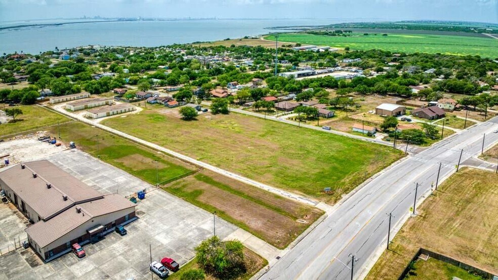 More Photos Of 1663 Moore, Portland Self Storage For Sale