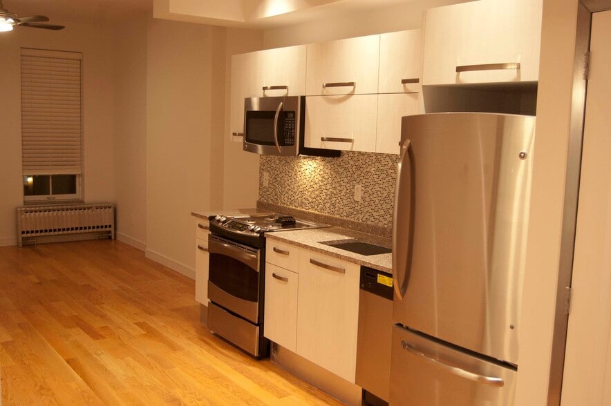 More Photos Of 114-116 Greenpoint Ave, Brooklyn Apartments For Sale