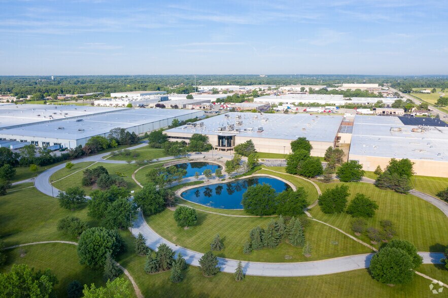 More Photos Of 11535 S Central Ave, Alsip Warehouse For Lease