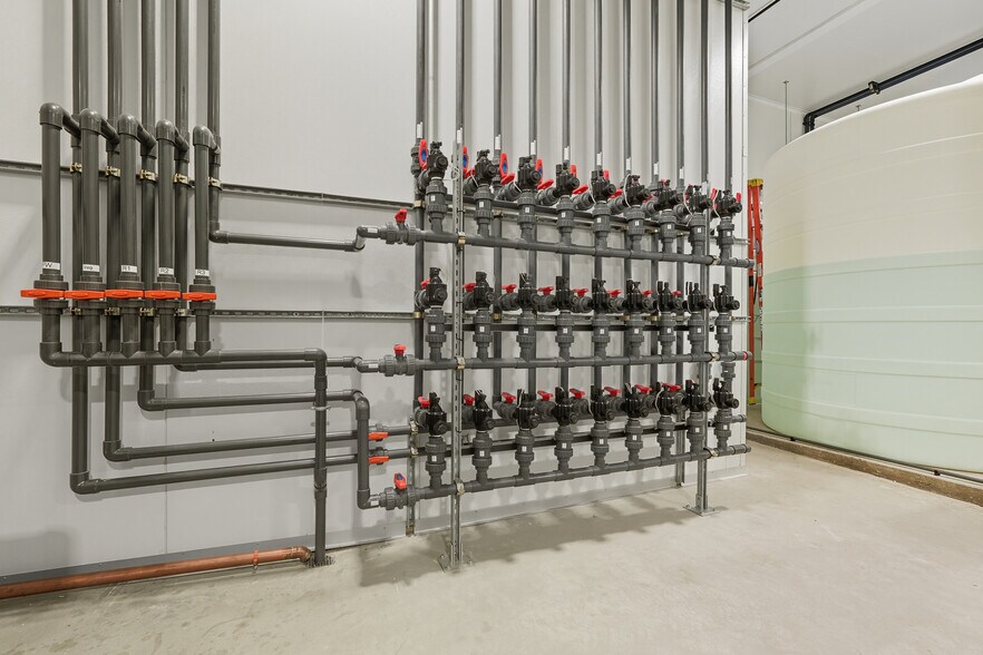 More Photos Of 1466 Curran Hwy, North Adams Manufacturing For Lease