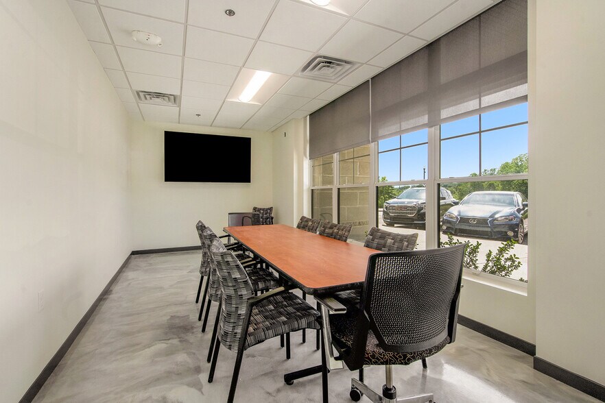 More Photos Of 150 Jeffords, Dexter Apartments For Lease