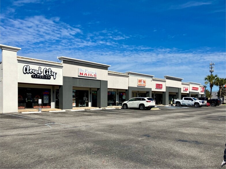 More Photos Of 9526-9542 Navarre Pky, Navarre Unknown For Lease