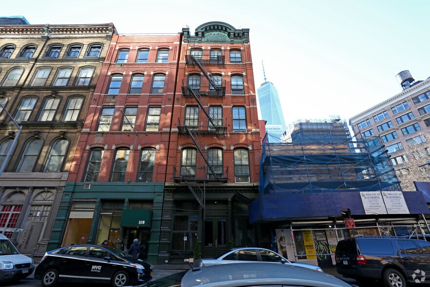 More Photos Of 111 Reade St, New York Apartments For Lease
