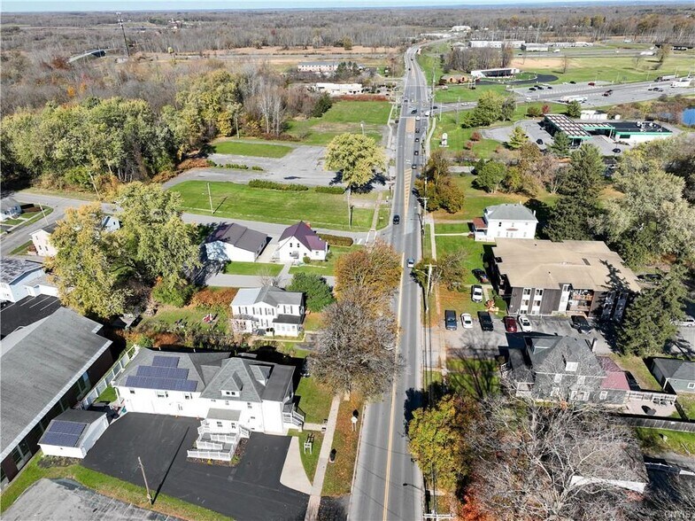 More Photos Of 337 N Peterboro St, Canastota Flex For Sale