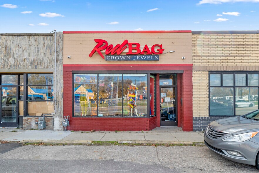 More Photos Of 26421 Plymouth Rd, Redford Storefront For Sale