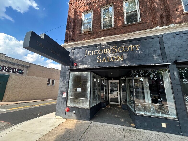 More Photos Of 785-795 Main St, Manchester Storefront Retail Residential For Lease