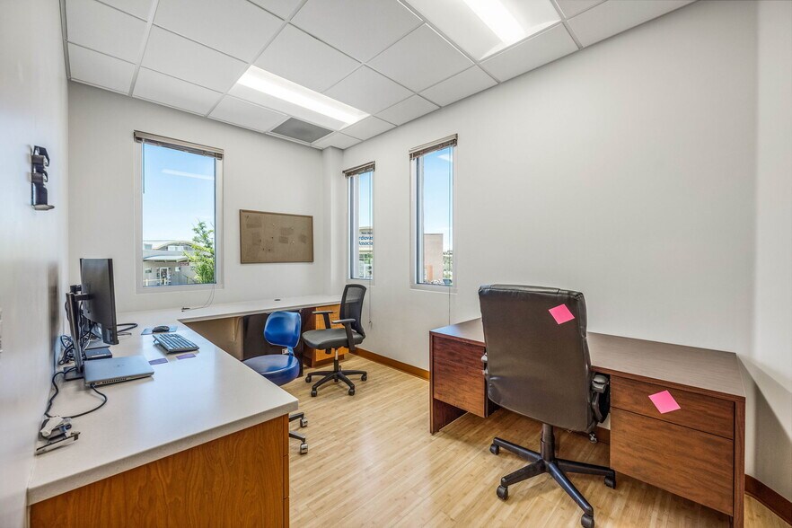 More Photos Of 4401 E Lohman Ave, Las Cruces Medical For Sale