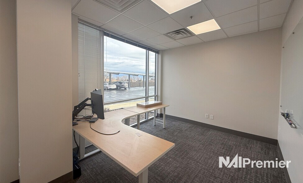 More Photos Of 6575 S Redwood Rd, Taylorsville Office For Lease