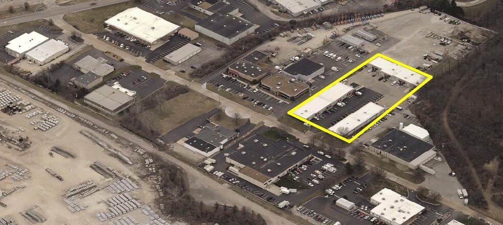 More Photos Of 11017-11037 Gravois Industrial Ct, Saint Louis Warehouse For Lease