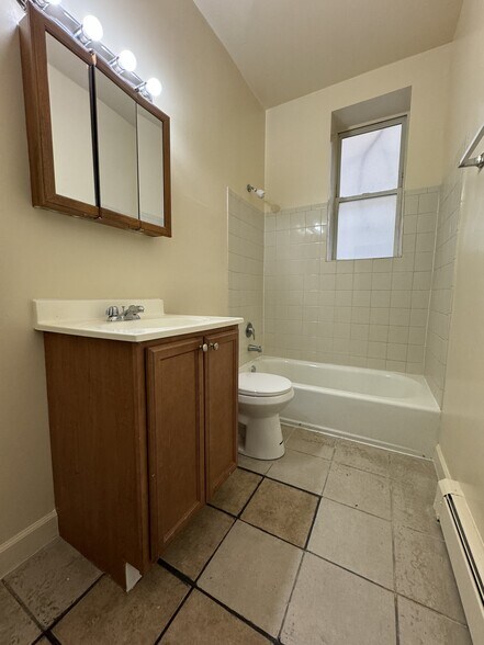 More Photos Of 4119-4129 S Ellis Ave, Chicago Apartments For Sale