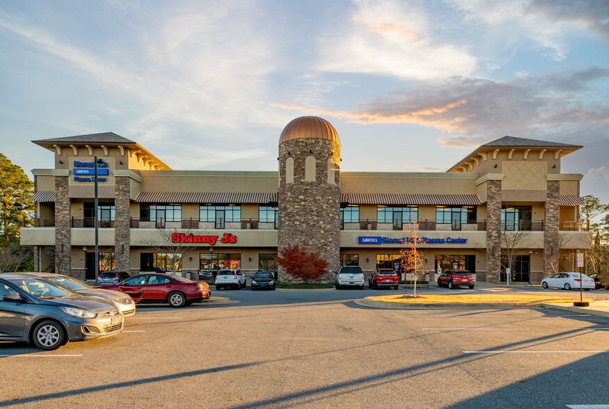 More Photos Of 2235 Dave Ward Dr, Conway Storefront Retail Office For Lease