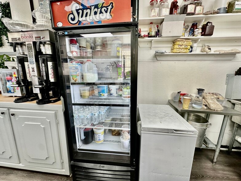 More Photos Of 229 Mill St, Greenwich General Retail For Sale