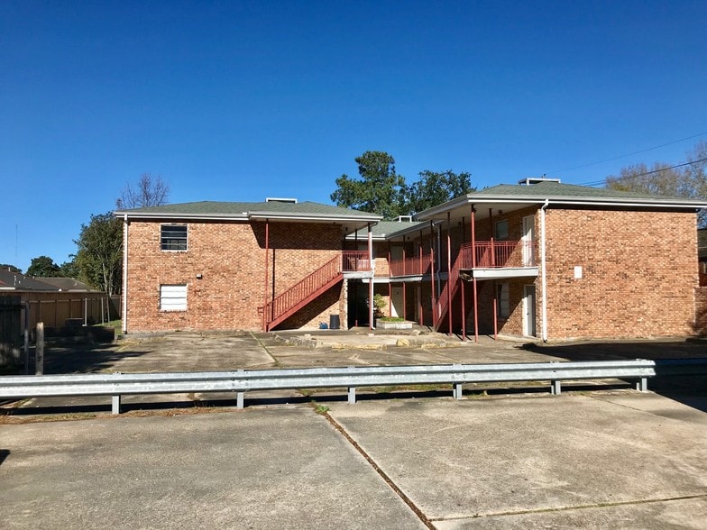 More Photos Of 828 Martin Behrman Ave, Metairie Apartments For Sale