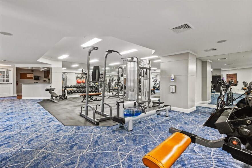 More Photos Of 801 S Olive Ave, West Palm Beach Apartments For Lease