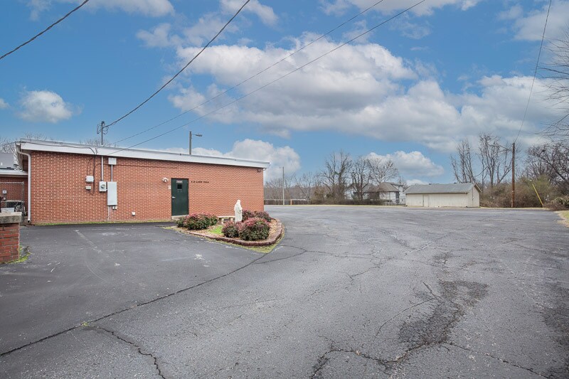 More Photos Of 510 Rosebank Ave, Nashville Schools For Lease