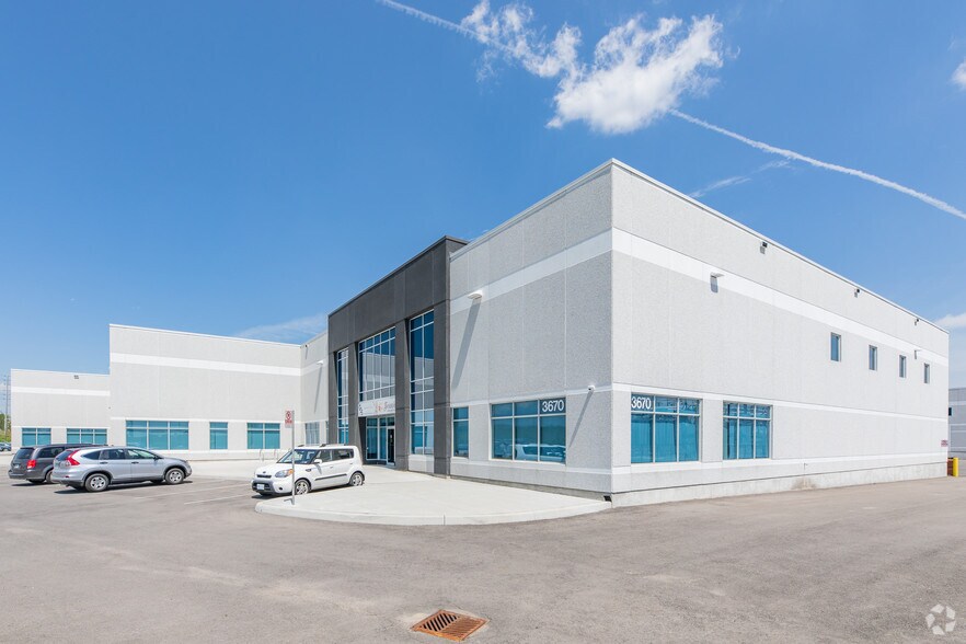 More Photos Of 3670 Odyssey Dr, Mississauga Warehouse For Lease