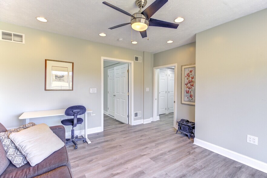 More Photos Of 1565 Seven Fountains Rd, Fort Valley Specialty For Sale