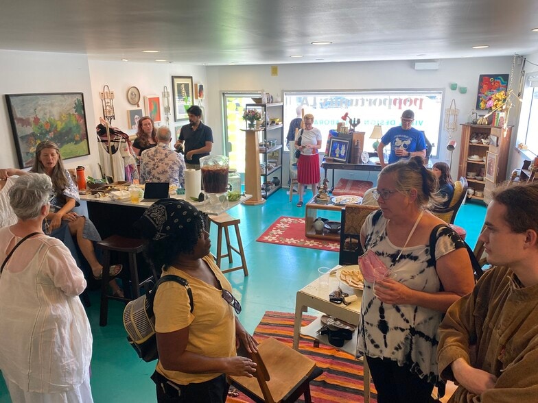 More Photos Of 3362 Glendale Blvd, Los Angeles Storefront Retail Residential For Lease