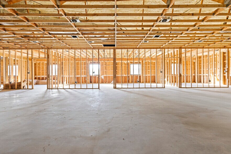 More Photos Of 1411 N 3rd St, Langley Warehouse For Sale