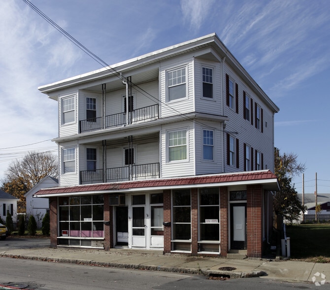 More Photos Of 1753-1757 Cranston St, Cranston Apartments For Lease