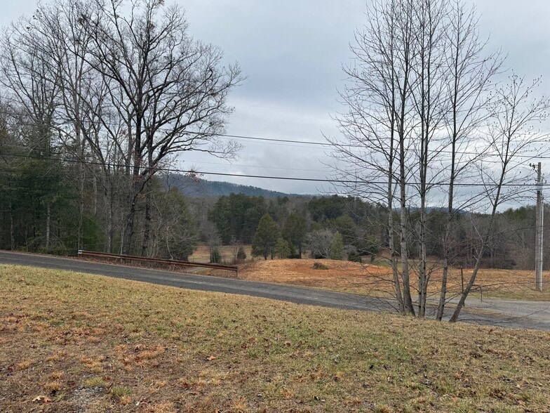 More Photos Of 146 Croft Chapel Road rd, Turtletown Specialty For Sale