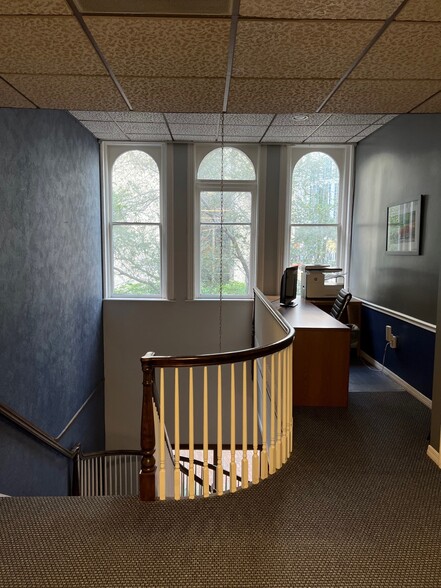 More Photos Of 300 N Franklin St, Tampa Office For Sale