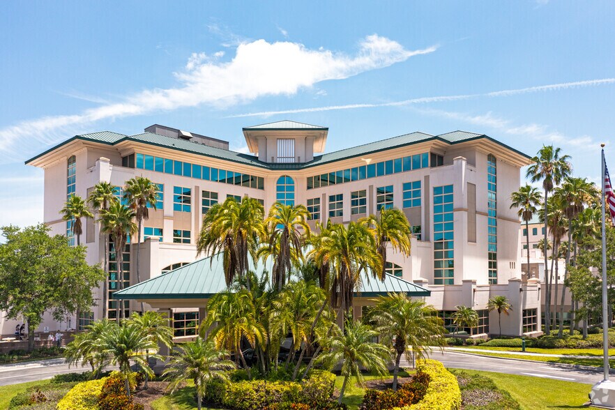 More Photos Of 5741 Bee Ridge Rd, Sarasota Medical For Lease