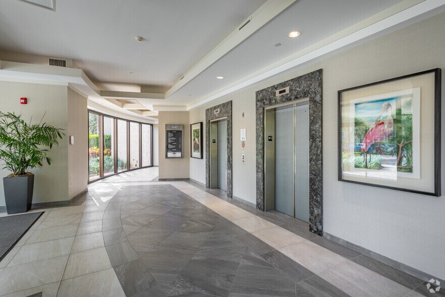 More Photos Of 2640 Golden Gate Pky, Naples Office For Lease