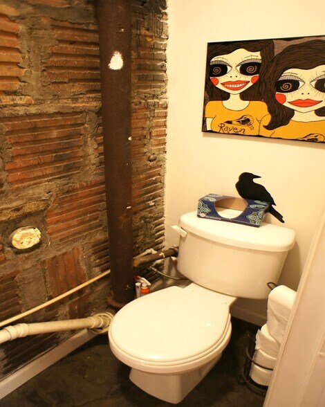 More Photos Of 304 Newark Ave, Jersey City Storefront Retail Office For Lease