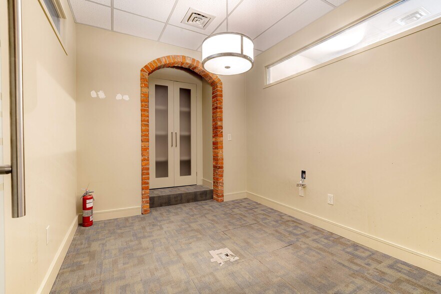 More Photos Of 13-15 Bold St, Hamilton Office Residential For Sale