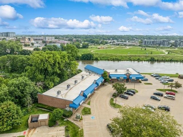 More Photos Of 24 Sturgis Corner Dr, Iowa City Storefront Retail Office For Sale