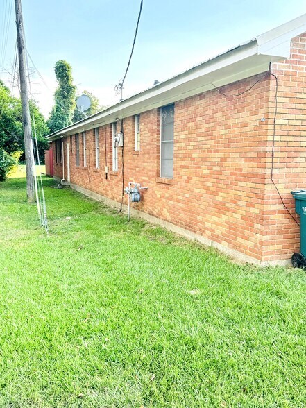 More Photos Of 1838 Gordon Ave, Yazoo City Religious Facility For Sale