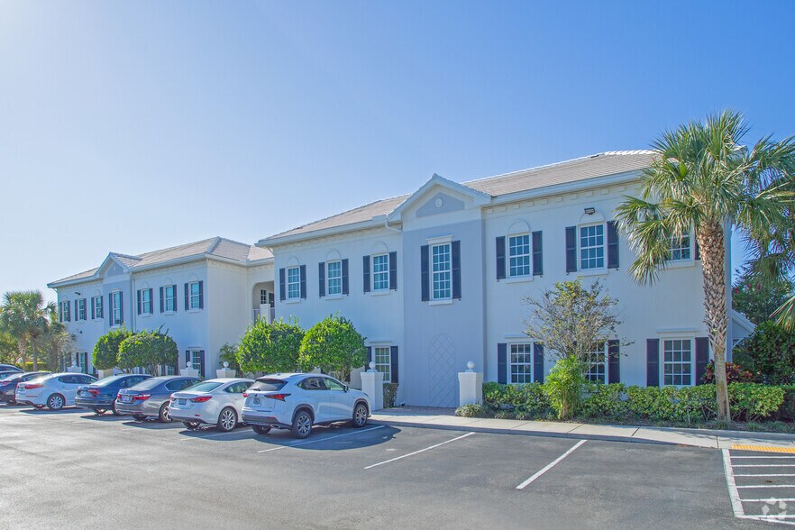Primary Photo Of 5300-5350 W Hillsboro Blvd, Coconut Creek Medical For Sale