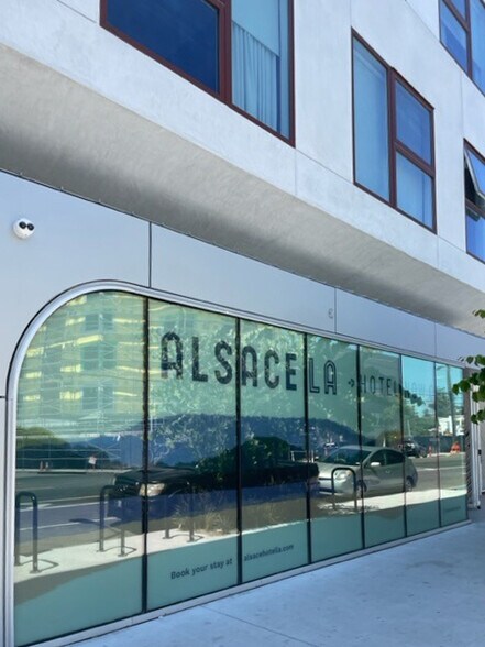 Primary Photo Of 5170 W Adams Blvd, Los Angeles Hotel For Lease