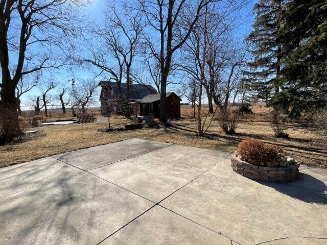 More Photos Of 14152 Highway K64, Whiting Specialty For Sale